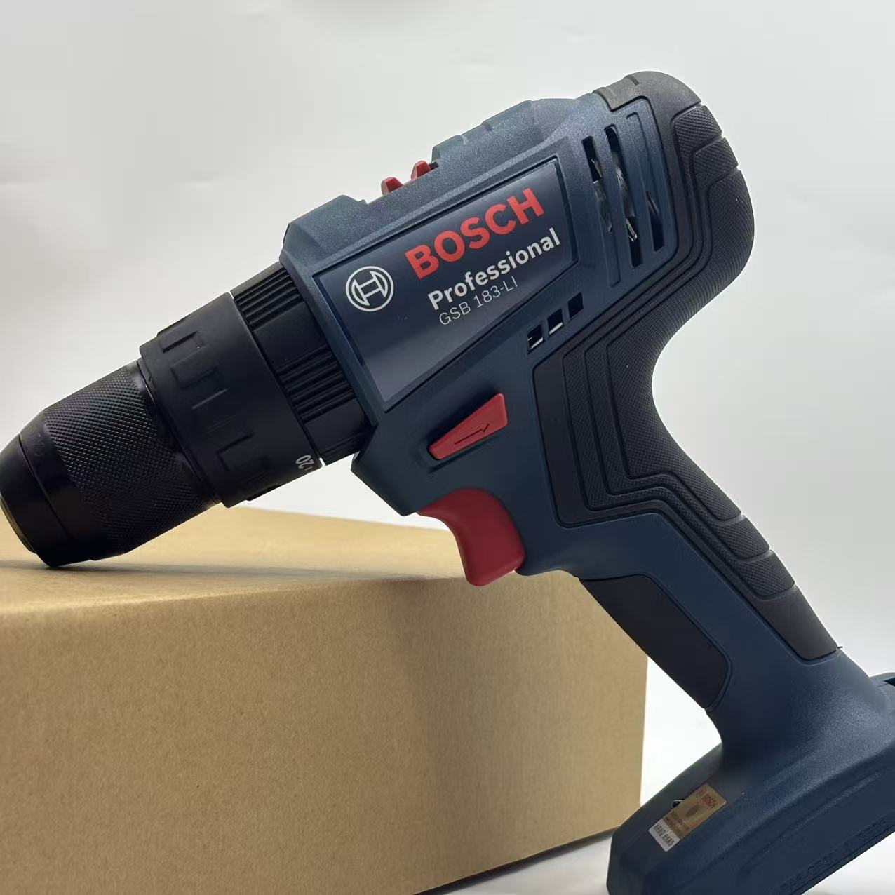 Bosch Drill Gsb 18V - Furadeira de Impacto Sem Escovas Bosch